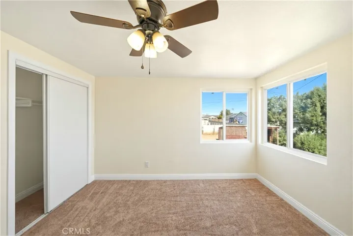 11498 Shahaptain, Hesperia, California 92345