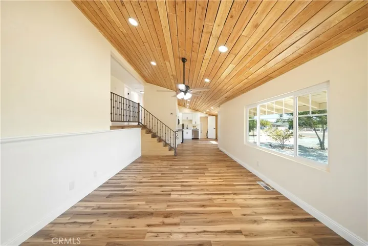 11498 Shahaptain, Hesperia, California 92345