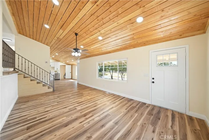 11498 Shahaptain, Hesperia, California 92345
