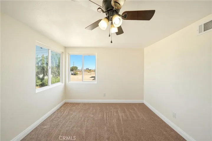 11498 Shahaptain, Hesperia, California 92345