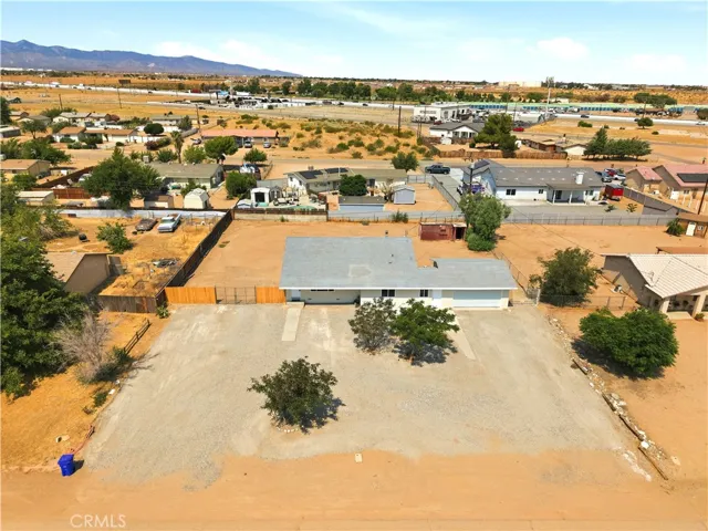 11498 Shahaptain, Hesperia, California 92345