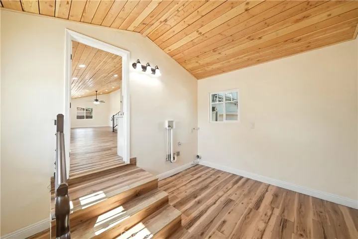 11498 Shahaptain, Hesperia, California 92345