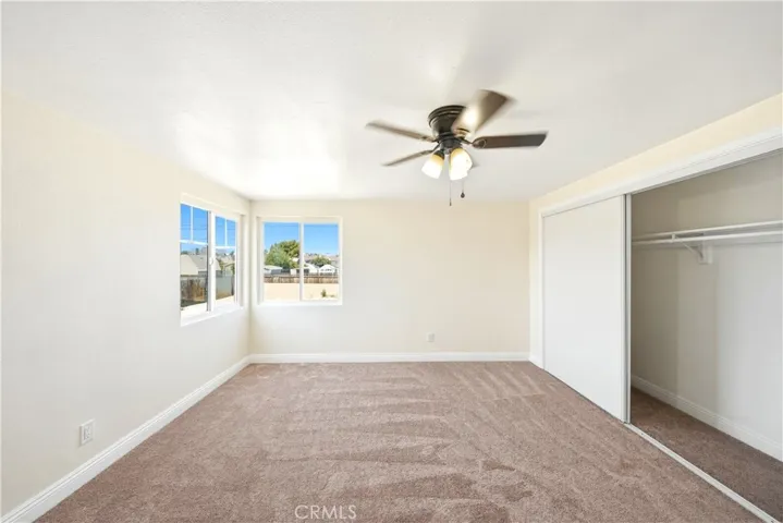11498 Shahaptain, Hesperia, California 92345
