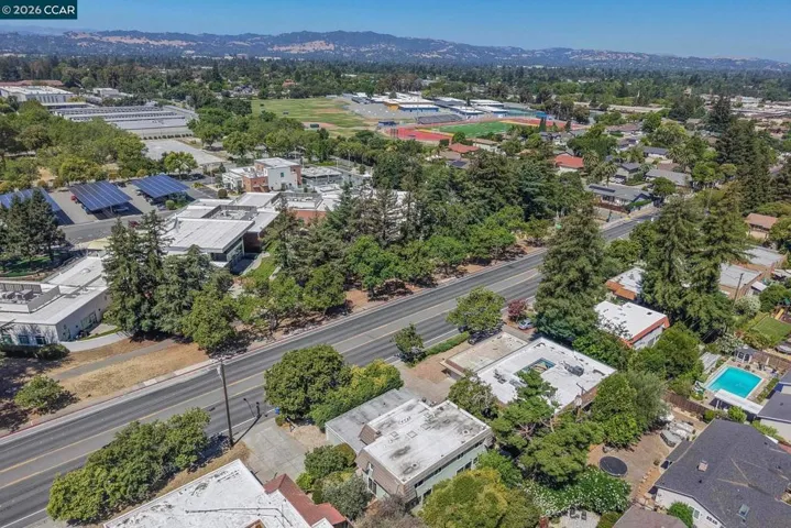 1952 Oak Grove Rd, Walnut Creek, California 94598
