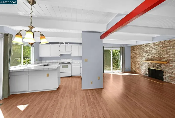 1952 Oak Grove Rd, Walnut Creek, California 94598