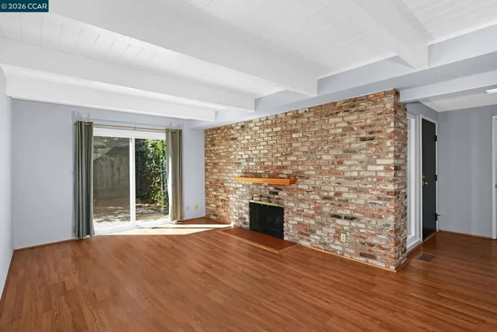 1952 Oak Grove Rd, Walnut Creek, California 94598