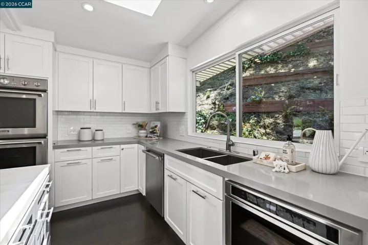 30 Dias Dorados, Orinda, California 94563