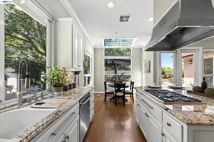 408 Cabonia Ct, Pleasanton, California 94566-5201
