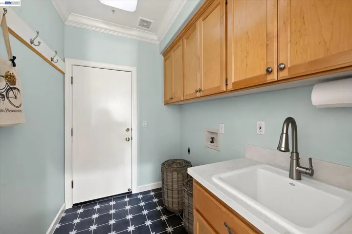 408 Cabonia Ct, Pleasanton, California 94566-5201