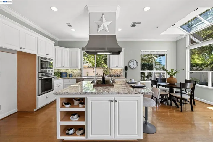 408 Cabonia Ct, Pleasanton, California 94566-5201