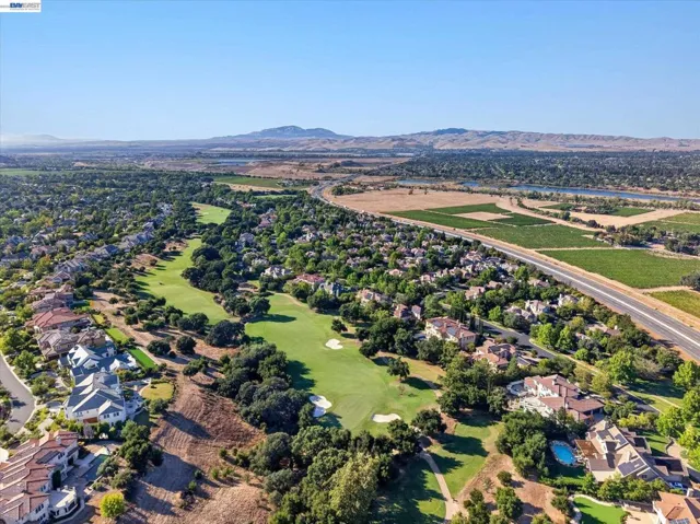 408 Cabonia Ct, Pleasanton, California 94566-5201