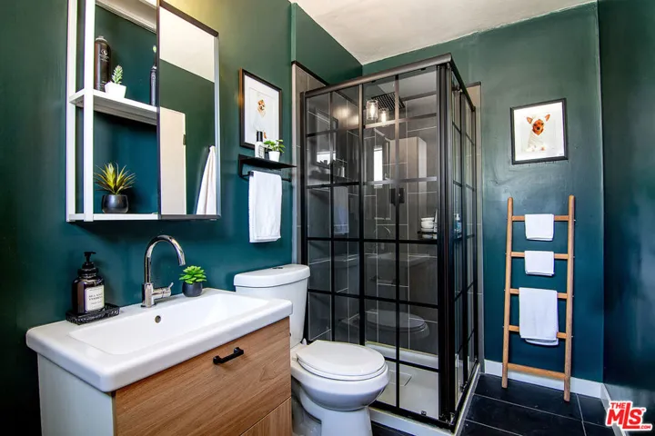 8030 Hesperia Avenue, Los Angeles, California 91335