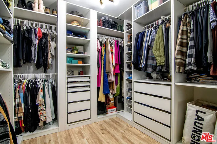 8030 Hesperia Avenue, Los Angeles, California 91335