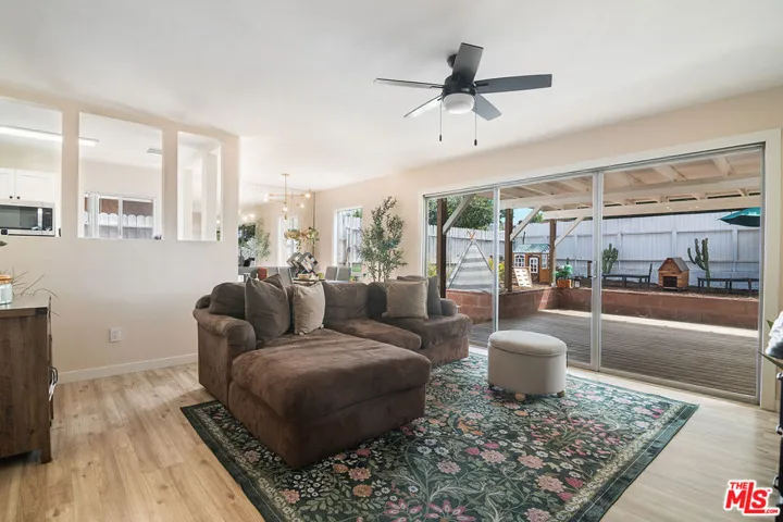 8030 Hesperia Avenue, Los Angeles, California 91335