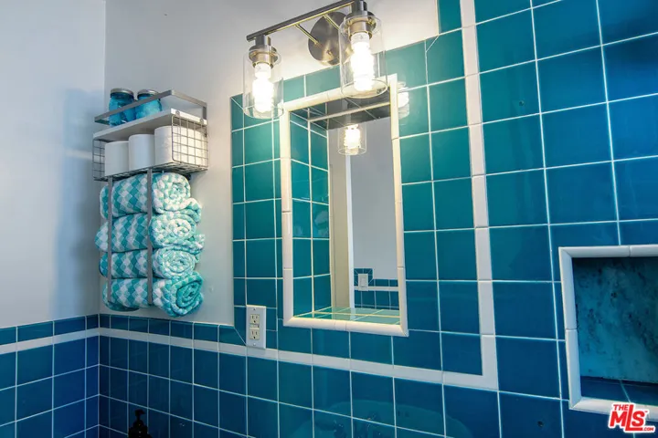 8030 Hesperia Avenue, Los Angeles, California 91335