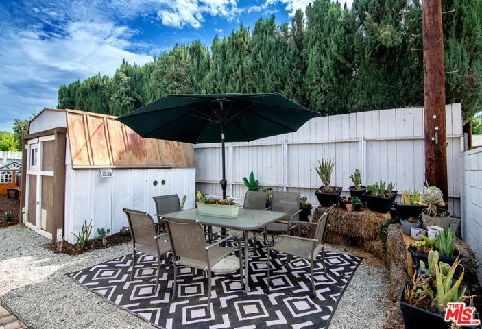 8030 Hesperia Avenue, Los Angeles, California 91335