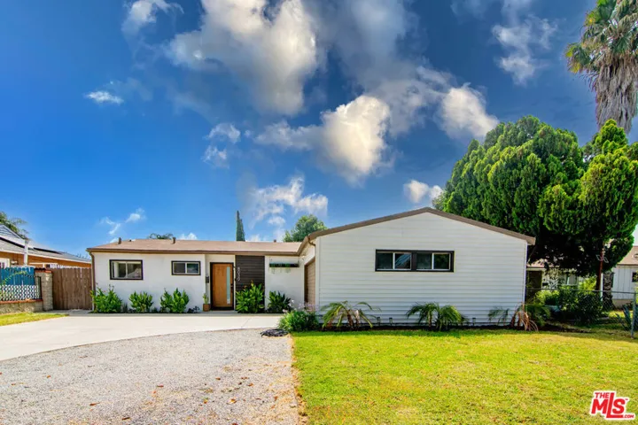 8030 Hesperia Avenue, Los Angeles, California 91335