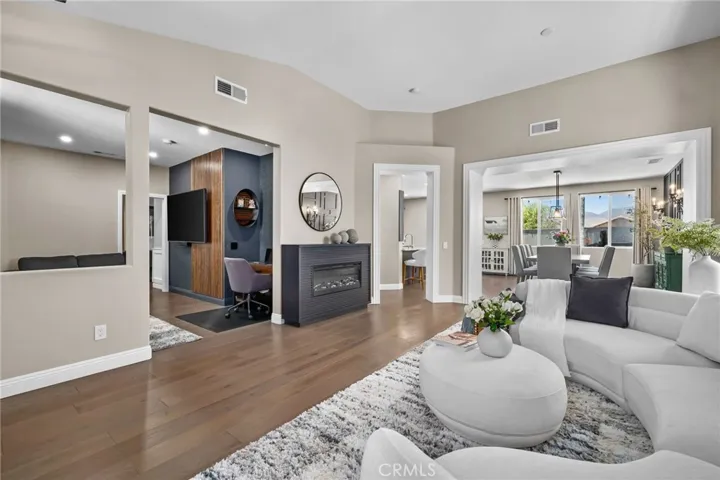 5526 Lincoln, Hemet, California 92544