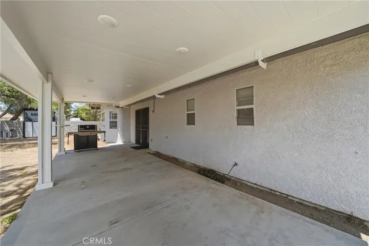 17041 Fairburn, Hesperia, California 92345