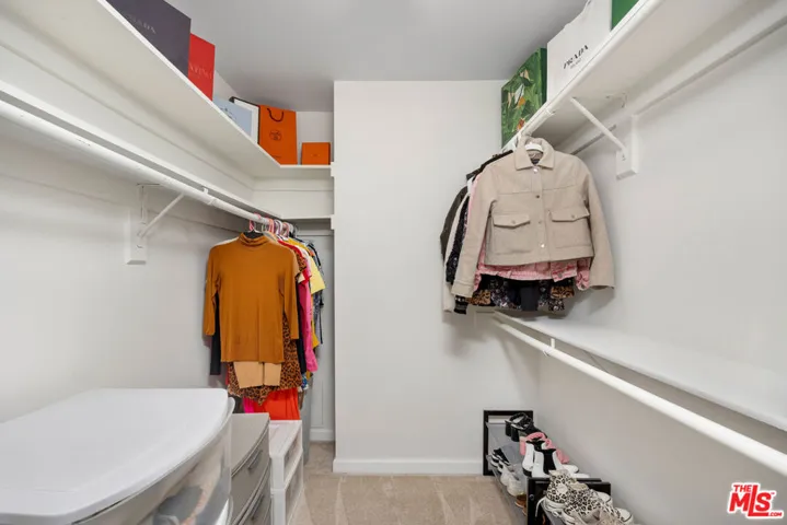 809 S Bundy Drive 205, Los Angeles, California 90049