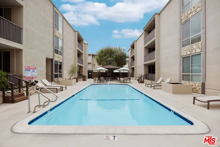 809 S Bundy Drive 205, Los Angeles, California 90049