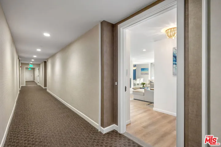 809 S Bundy Drive 205, Los Angeles, California 90049