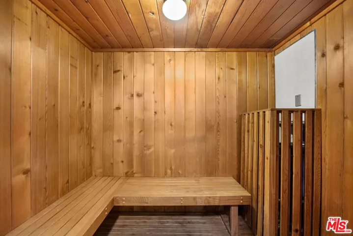 809 S Bundy Drive 205, Los Angeles, California 90049