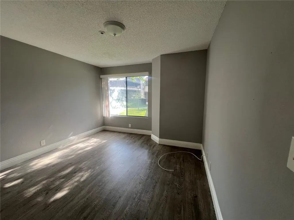1927 Houston 5, Fullerton, California 92833 — photo 4