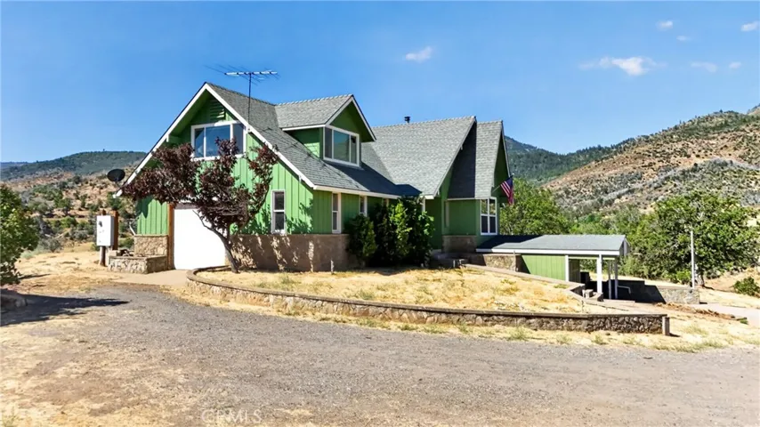 405 Old Cottonwood Creek Road, Hornbrook, California 96044