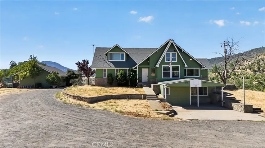 405 Old Cottonwood Creek Road, Hornbrook, California 96044