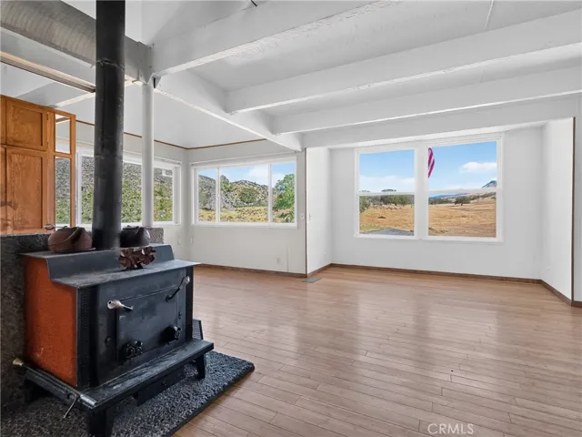 405 Old Cottonwood Creek Road, Hornbrook, California 96044