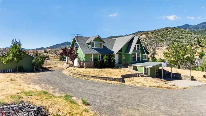405 Old Cottonwood Creek Road, Hornbrook, California 96044