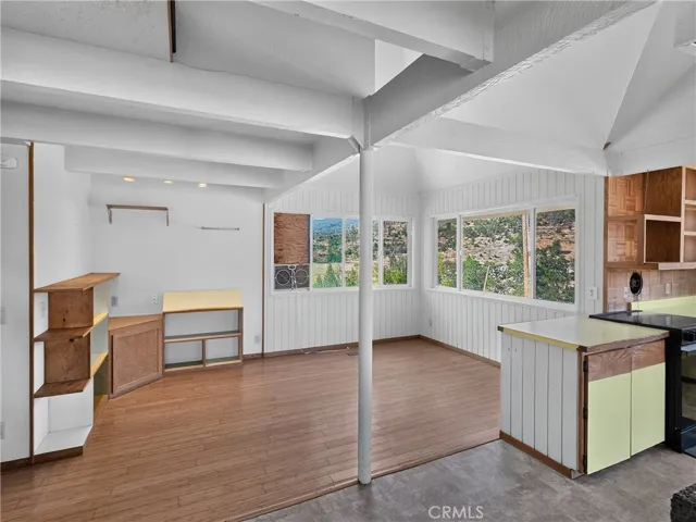 405 Old Cottonwood Creek Road, Hornbrook, California 96044