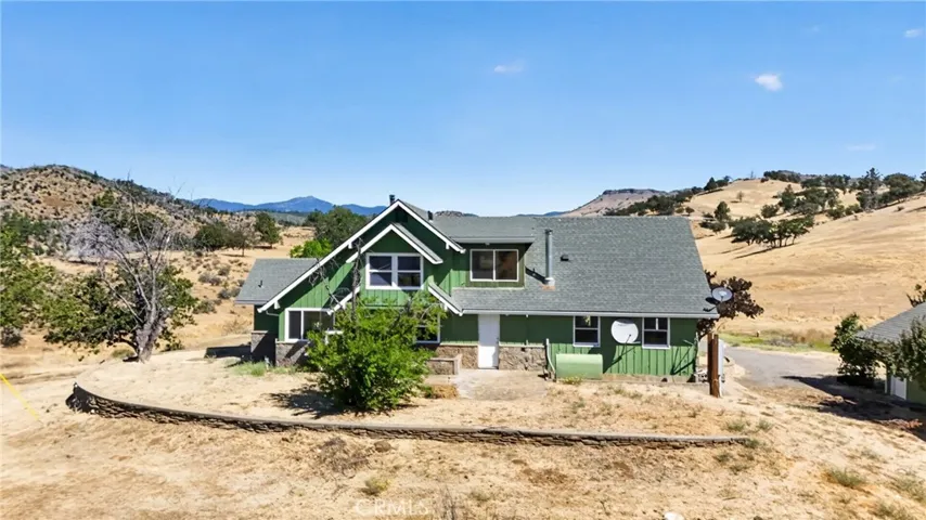 405 Old Cottonwood Creek Road, Hornbrook, California 96044