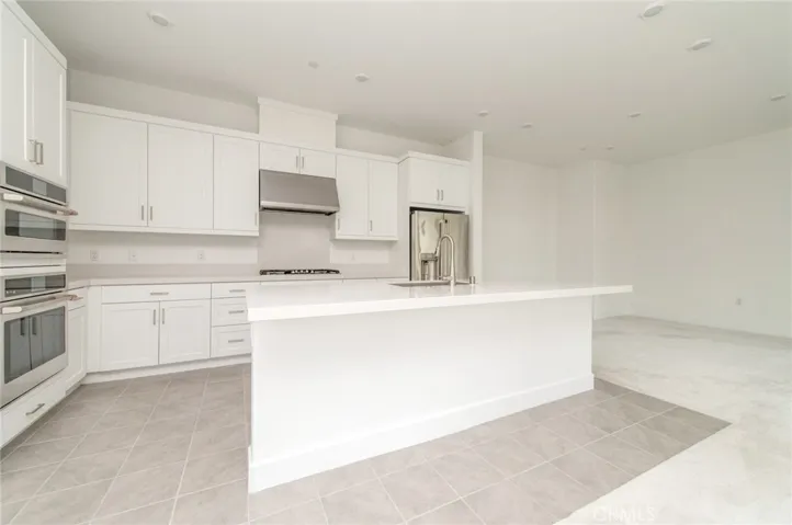 228 Lexford, Irvine, California 92618