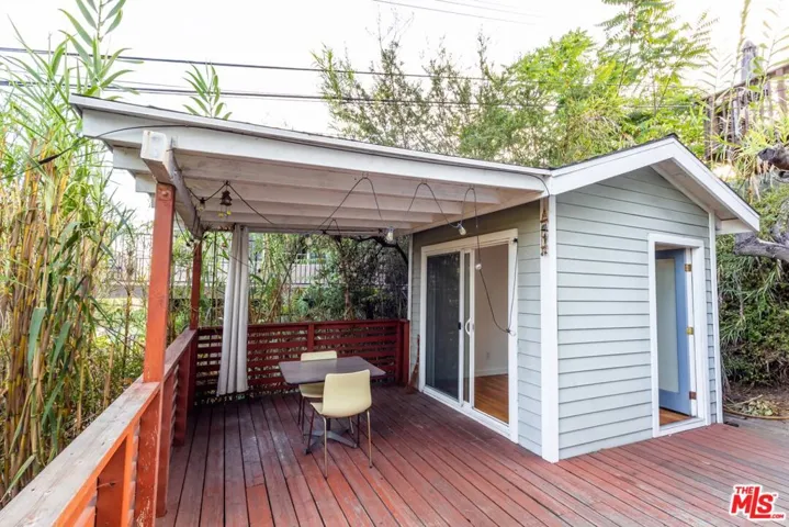 2236 Loma Vista Place 2, Los Angeles, California 90039