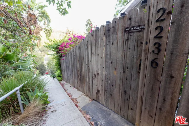 2236 Loma Vista Place 2, Los Angeles, California 90039