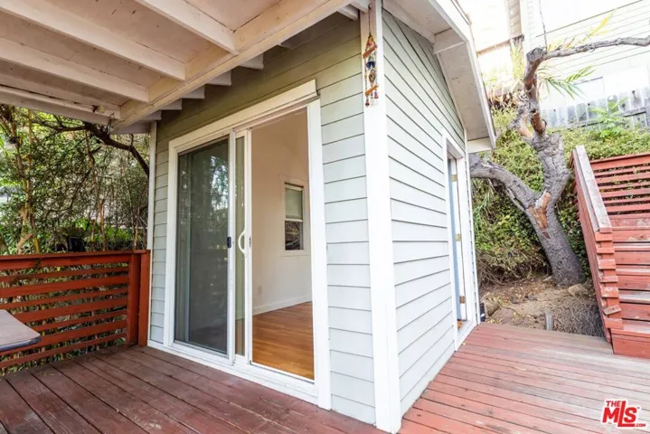 2236 Loma Vista Place 2, Los Angeles, California 90039