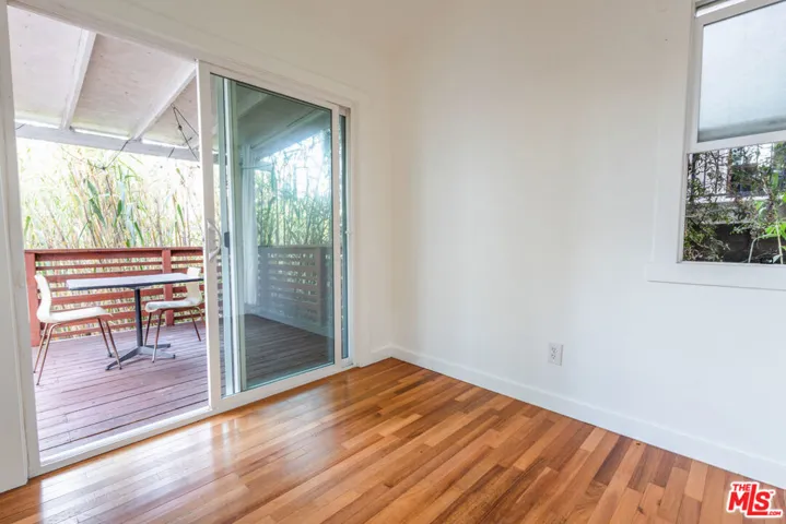 2236 Loma Vista Place 2, Los Angeles, California 90039