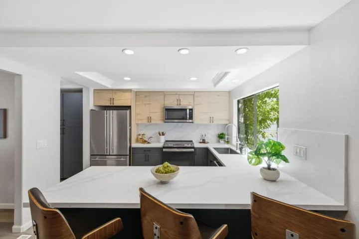 405 Clearview Drive, Los Gatos, California 95032