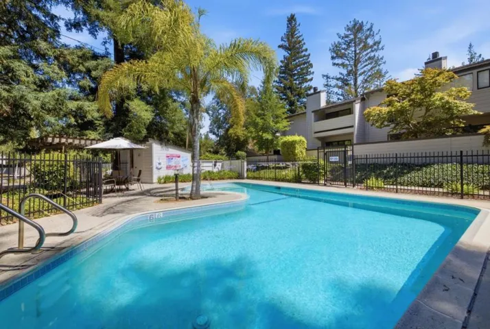 405 Clearview Drive, Los Gatos, California 95032