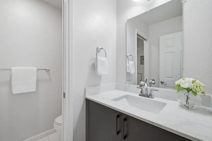 405 Clearview Drive, Los Gatos, California 95032