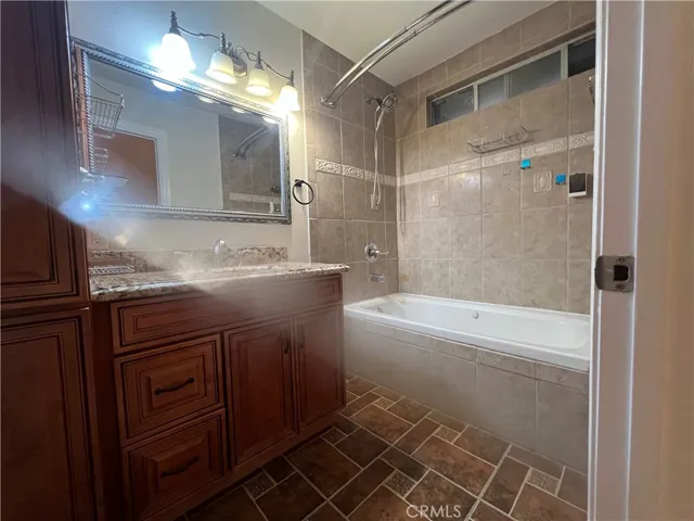 27909 Wellston, Saugus, California 91350