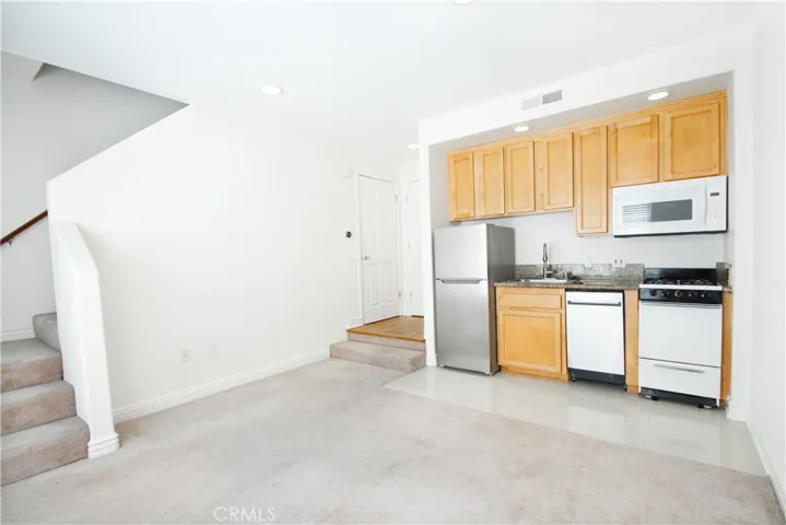 3662 Clarington 3, Los Angeles, California 90034