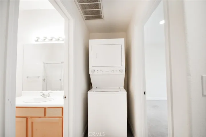 3662 Clarington 3, Los Angeles, California 90034