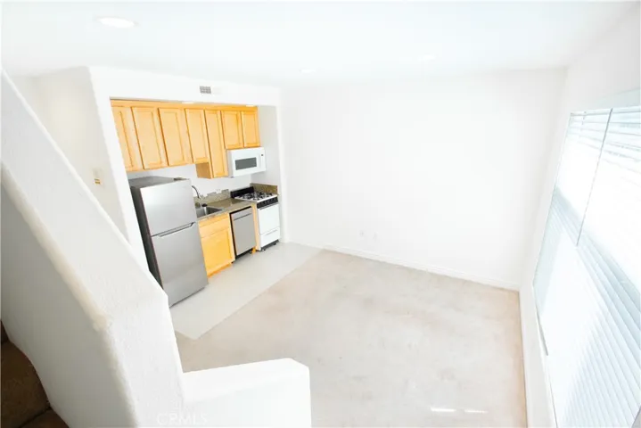 3662 Clarington 3, Los Angeles, California 90034