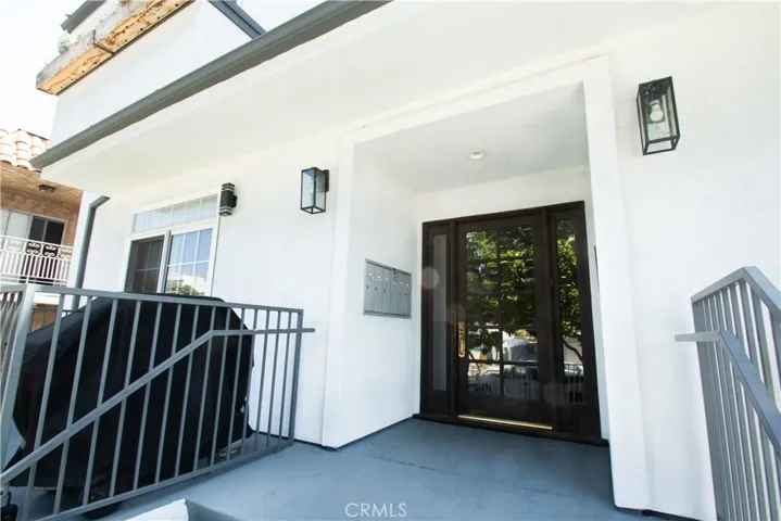 3662 Clarington 3, Los Angeles, California 90034