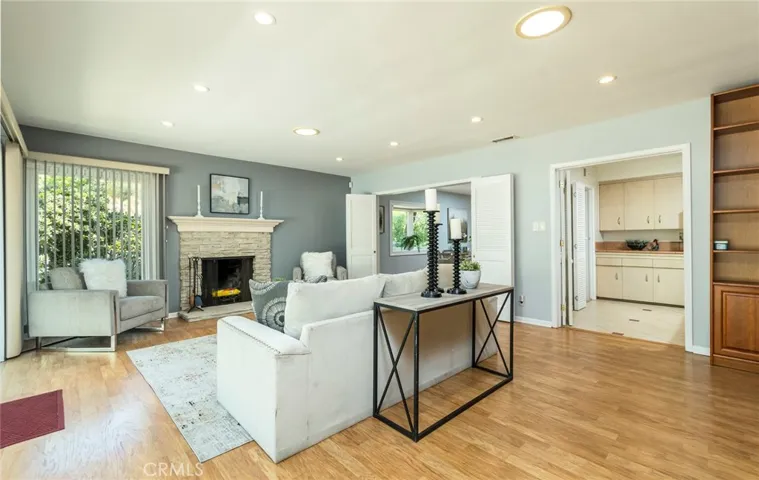 1509 Belleau, Glendale, California 91206