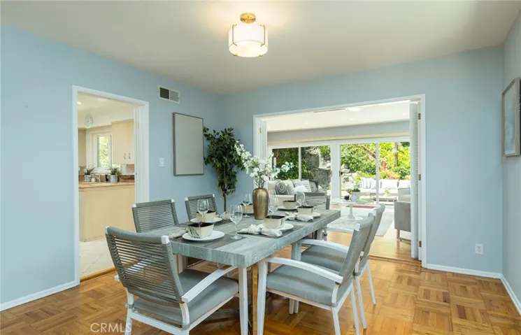1509 Belleau, Glendale, California 91206