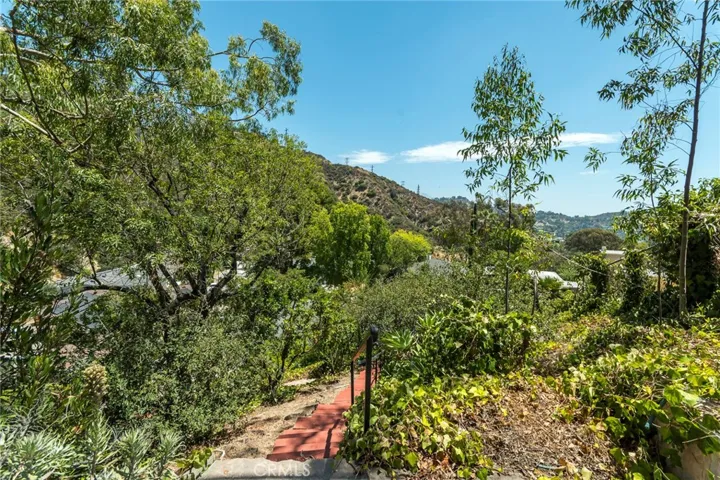 1509 Belleau, Glendale, California 91206